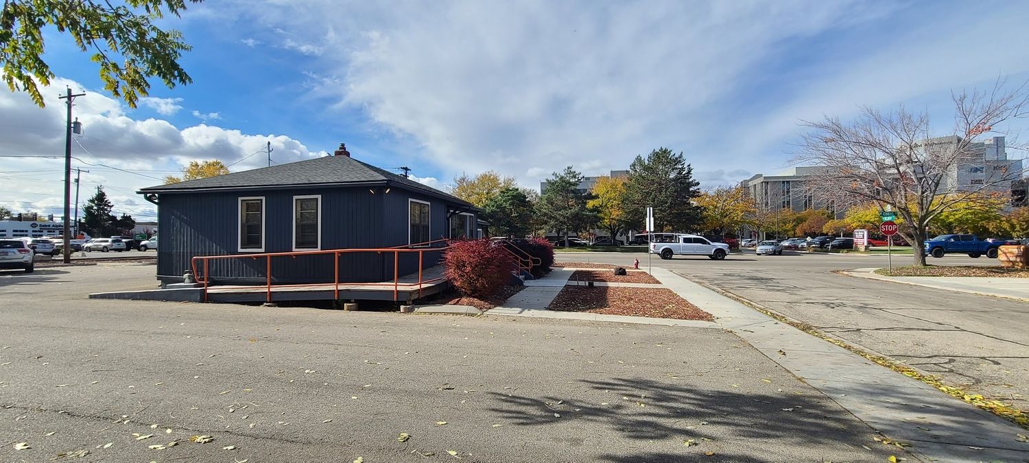 880 N Curtis Rd, Boise, ID 83706